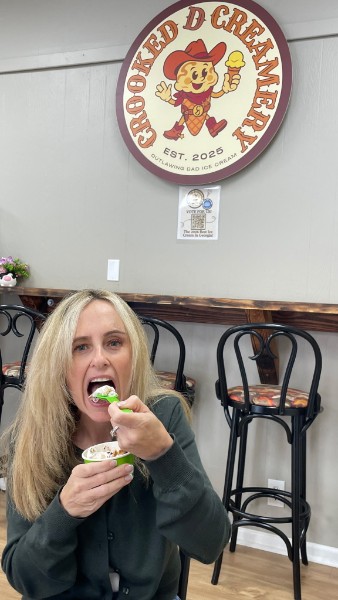 Jennifer Ray enjoying ice cream with the community